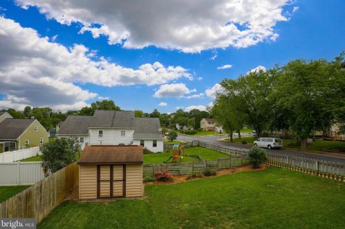 138 Irene Ave, Ephrata PA  17522-2168 exterior