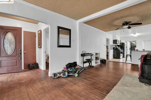 2283 80th Ave, Oakland CA  94605-3266 exterior