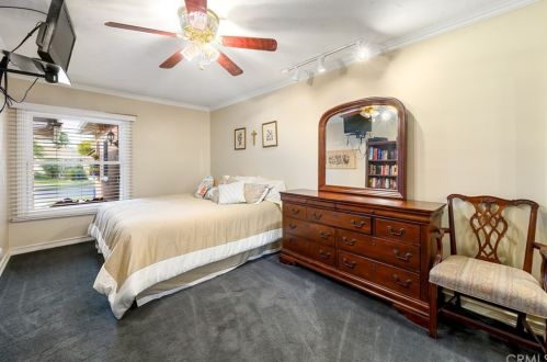 832 Stevely Ave, Long Beach CA 90808-4438 exterior