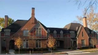2457 Cambridge Blvd, Columbus, OH 43221-4023