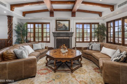 41 Biltmore Est, Phoenix AZ 85016-2819 exterior