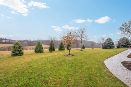 3402 Old Oakdale Rd, Mc Donald, PA 15057-3541