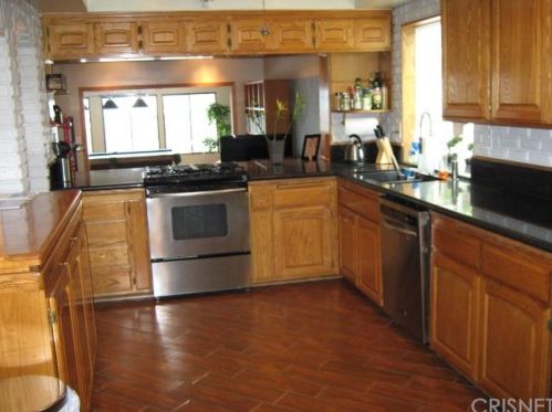 22172 Barbacoa Dr, Santa Clarita, CA 91350-2223
