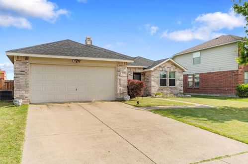 2925 Reata Dr, St Paul, TX 75098-7518