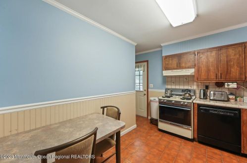 299 Texas Dr, Bricktown NJ 08723-6029 exterior