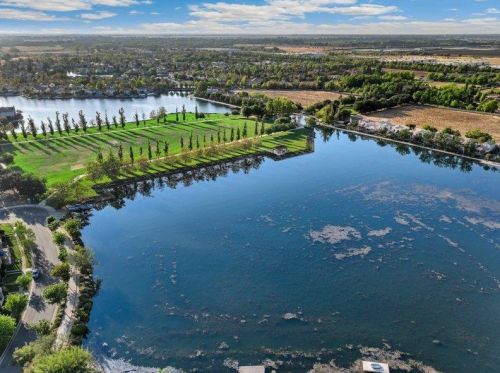 9306 Winningham Ct, Elk Grove CA  95758-6428 exterior