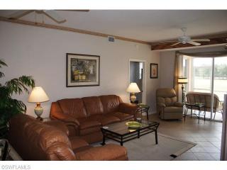 2015 Crestview Way, Naples FL  34119-3336 exterior