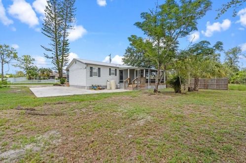 3511 41 St, Lehigh Acres FL 33976-4217 exterior