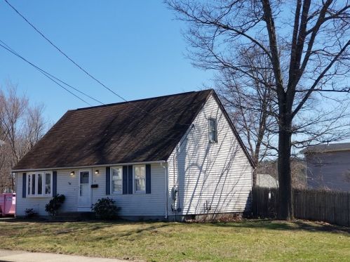 6 Orchard St, Palmer, MA 01069-1019