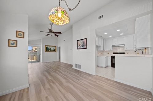 672 Parkview Dr, Lake Elsinore CA  92530-7071 exterior