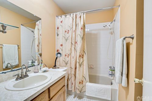 270 Silver Ln, Old Bridge NJ  08857-3340 exterior