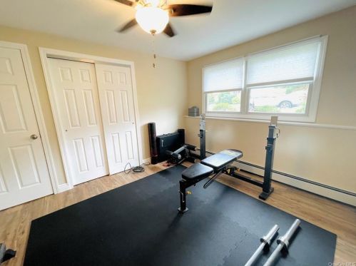 1 Parkside Dr, Airmont NY  10901-7601 exterior