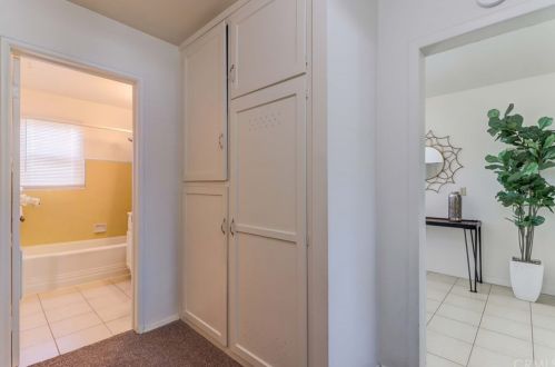 9122 Olive St, Bellflower CA  90706-4518 exterior