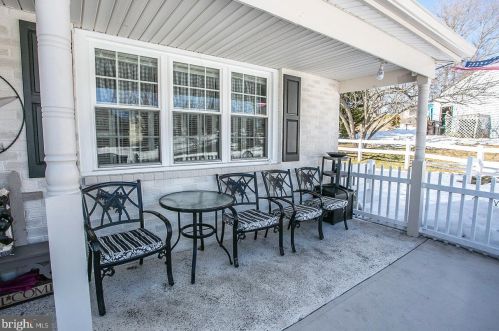 631 Barbara Dr, Norristown PA  19403-4102 exterior