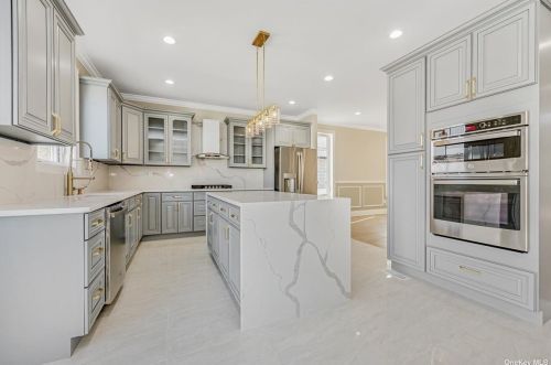 161 Lucille Ave, Floral Park NY  11003-2723 exterior