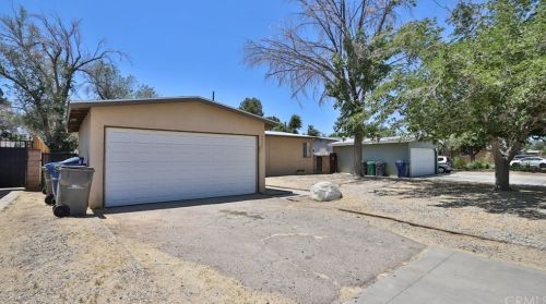 45321 11th St, Lancaster, CA 93534-1706