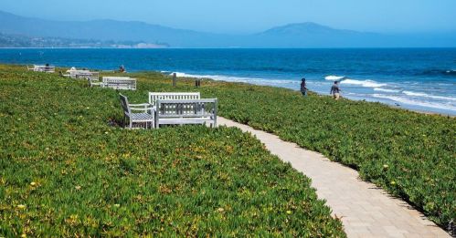 1385 Plaza Pacifica, Santa Barbara CA  93108-2879 exterior