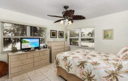 2355 Lemon St, Saint James City FL  33956-2082 exterior