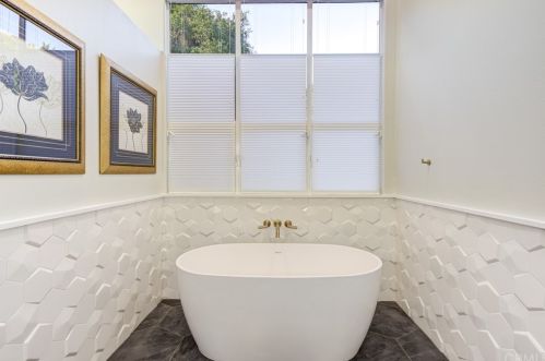 462 Mercedes Ln, Pismo Beach CA  93420-2658 exterior