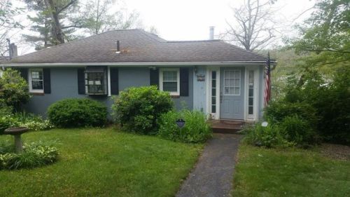 69 Cubles Dr, Brimfield, MA 01010-9773