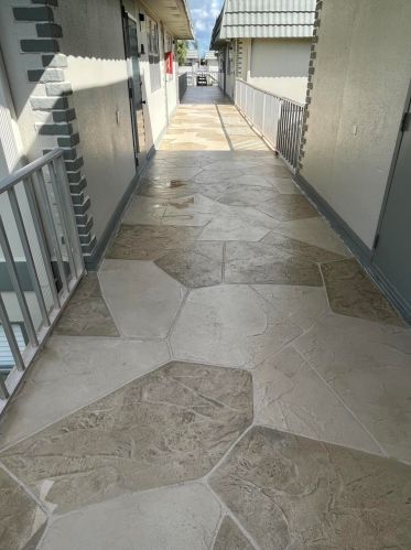 653 Monaco, Delray Beach FL  33446-1951 exterior