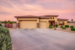 7713 83rd Dr, Glendale, AZ 85305-3905