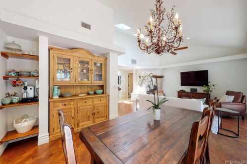 22926 Wrencrest Dr, Calabasas CA  91302-1866 exterior