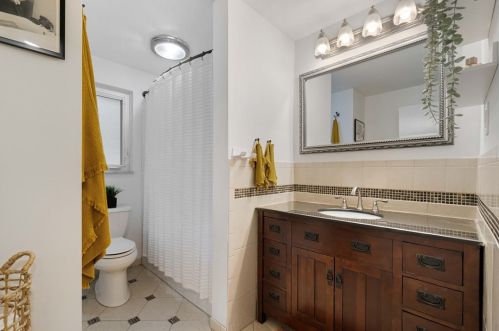 816 7th St, Oakmont PA  15139-1429 exterior