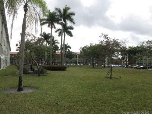 1300 130th Ave, Hollywood FL  33027-2133 exterior