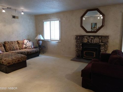 1016 Liberty St, Santa Maria CA 93458-6858 exterior