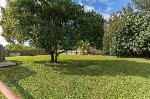 17975 83rd Pl, Town Of Loxahatchee Groves FL  33470-2616 exterior