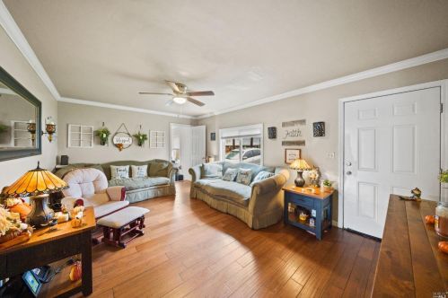 266 Hillcrest Ave, Benicia CA  94510-2225 exterior