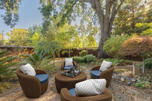 1570 Wright St, Santa Rosa CA  95404-2928 exterior