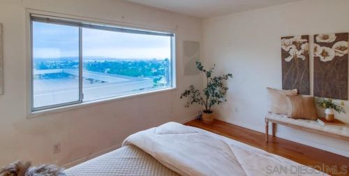 1527 Loring St, San Diego CA  92109-1765 exterior