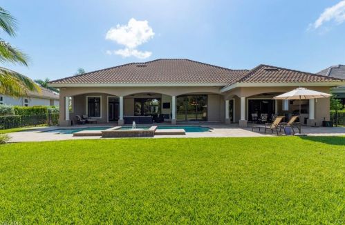 4245 Deephaven Ln, Naples FL 34119-8616 exterior