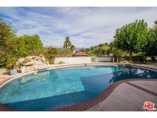 4400 Alonzo Ave, Van Nuys, CA 91316-4311