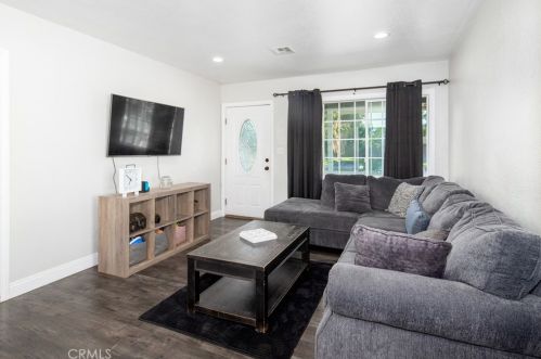 173 Grv St, Rialto CA  92376-4908 exterior