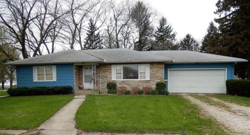 604 13th St, Humboldt, IA 50548-1120