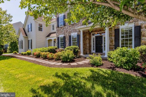1526 High Country Rd, Downingtown, PA 19335-5706