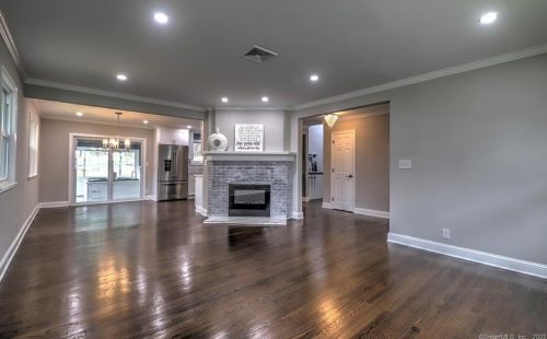 65 Ridgebrook Dr, Bridgeport CT  06606-1925 exterior