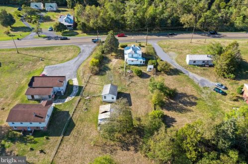 33456 Old Valley Pike, Strasburg VA  22657-3702 exterior