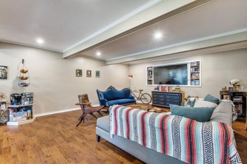 2518 Bridal Wreath Ln, Dallas TX  75233-3304 exterior