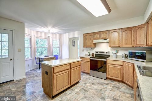 11734 Armistead Filler Ln, Lovettsville VA  20180-1915 exterior