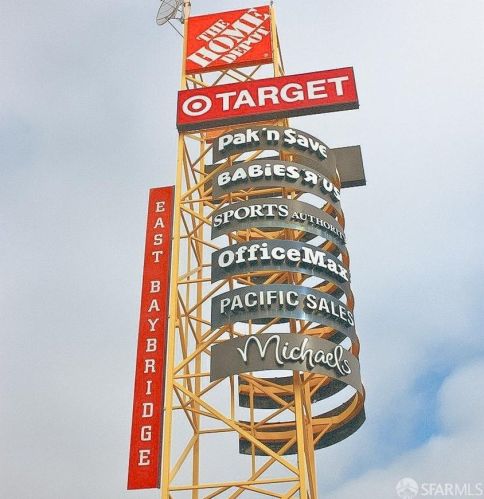 831 35 St, Oakland CA  94608-4217 exterior