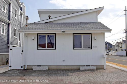 114 Westmont Ave, Lavallette NJ 08735-2042 exterior