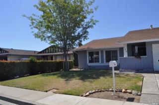 136 Huntington Dr, Vacaville, CA 95687-5010