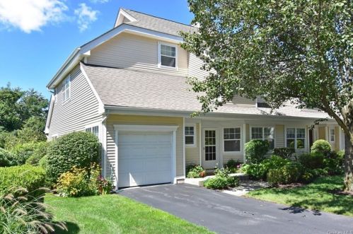 47 Winding Ridge Rd, White Plains, NY 10603-2853