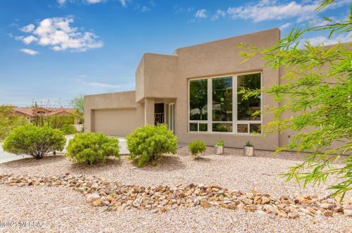 5702 Rio Verde Vis Dr, Tucson AZ  85750-1971 exterior