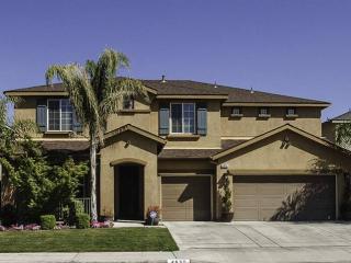 4630 Home Ave, Fresno, CA 93722-7367