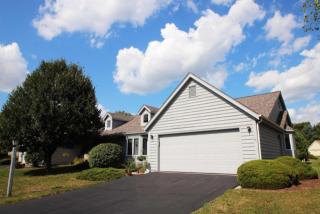 21360 Hallendale Ct, Brookfield, WI 53045-4467